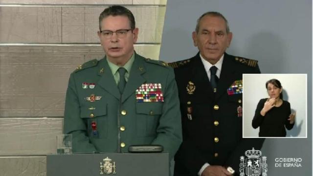 Laurentino Ceña, Dao de la Guardia Civil, en una de las ruedas de prensa de los técnicos.