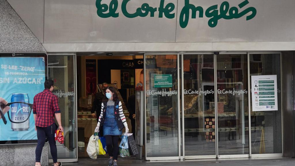 El Corte Inglés y los sindicatos alcanzan un acuerdo para el mantenimiento del empleo