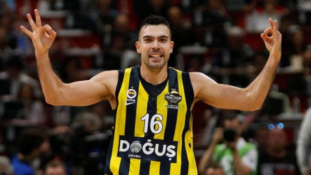 Kostas Sloukas, durante un partido con el Fenerbache