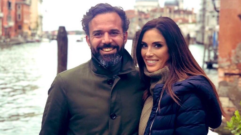 Isabel Rábago junto a su marido, Carlos Rodríguez Ramón.