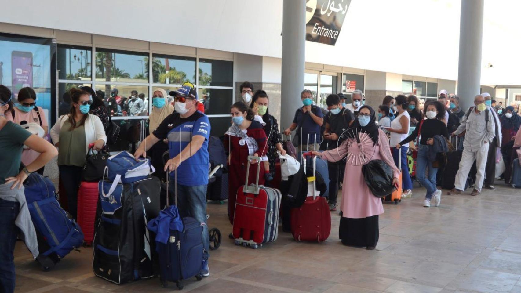 Imagen de archivo del retorno de turistas desde Marruecos por la pandemia del coronavirus.