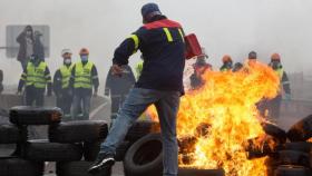 Imagen de archivo de barricadas en Alcoa San Cibrao