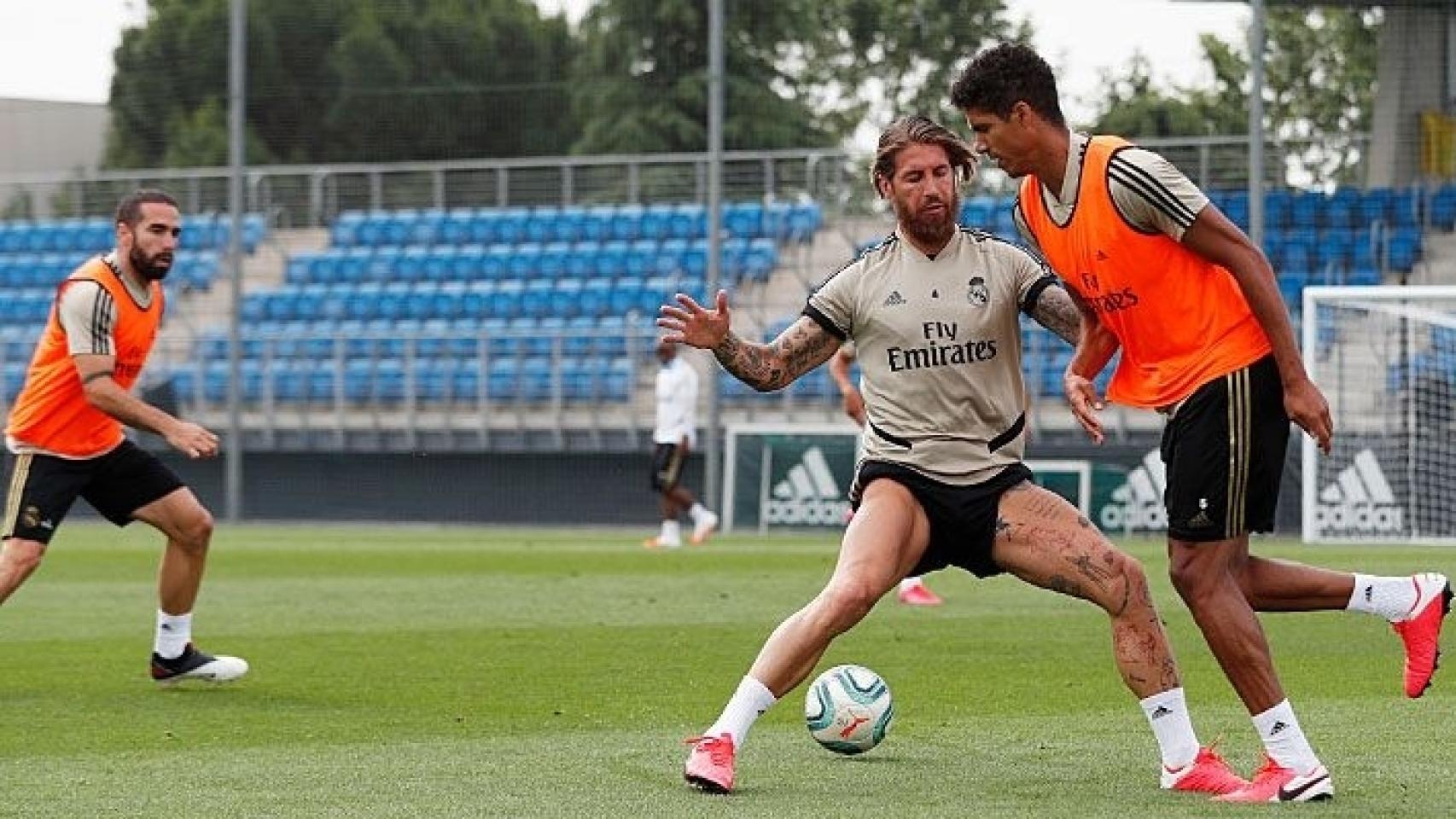 Dani Carvajal, Sergio Ramos y Raphaël Varane