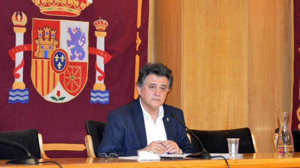 Leopoldo SIerra, alcalde de Daimiel, durante la celebración del Pleno