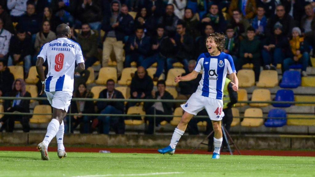 Fabio Silva, a la derecha, celebrando uno de sus primeros goles con el primer equipo del Oporto