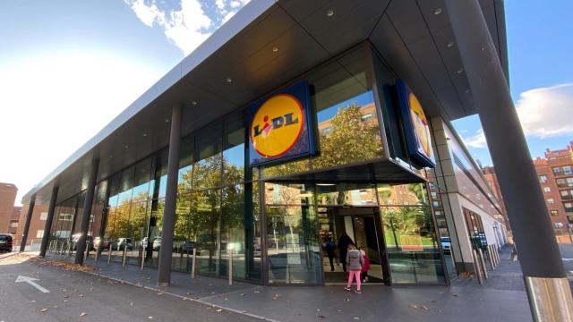 Lidl esquiva las revueltas laborales a golpe de inversiones en España