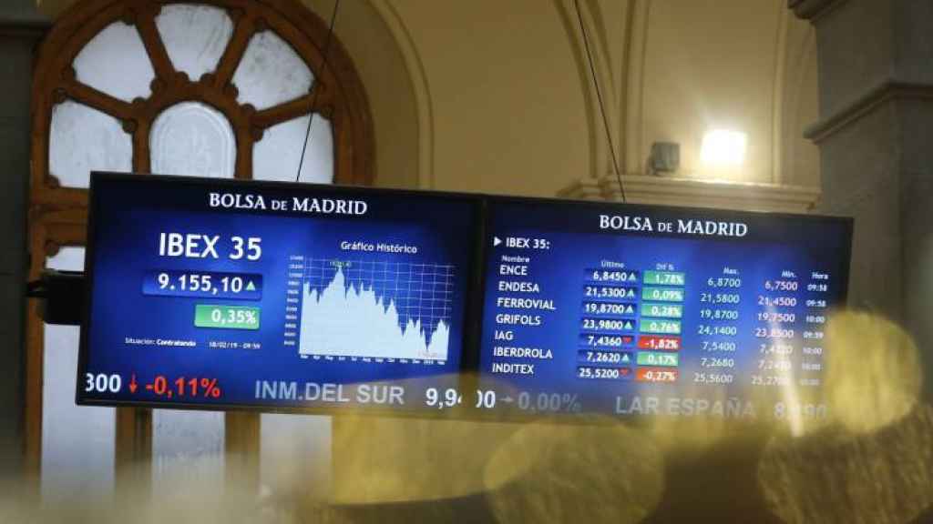 Unas pantallas de cotización en la Bolsa de Madrid.