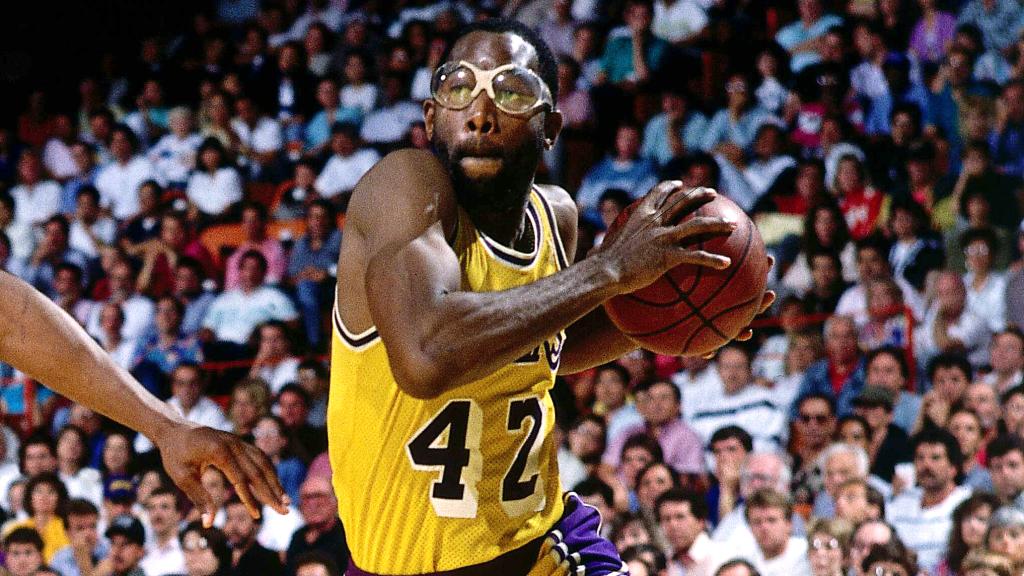 James Worthy, en los Lakers