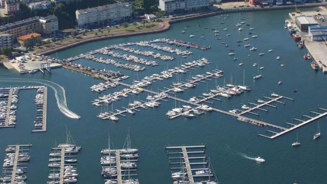 Los náuticos de A Coruña y Sada consiguen la bandera azul