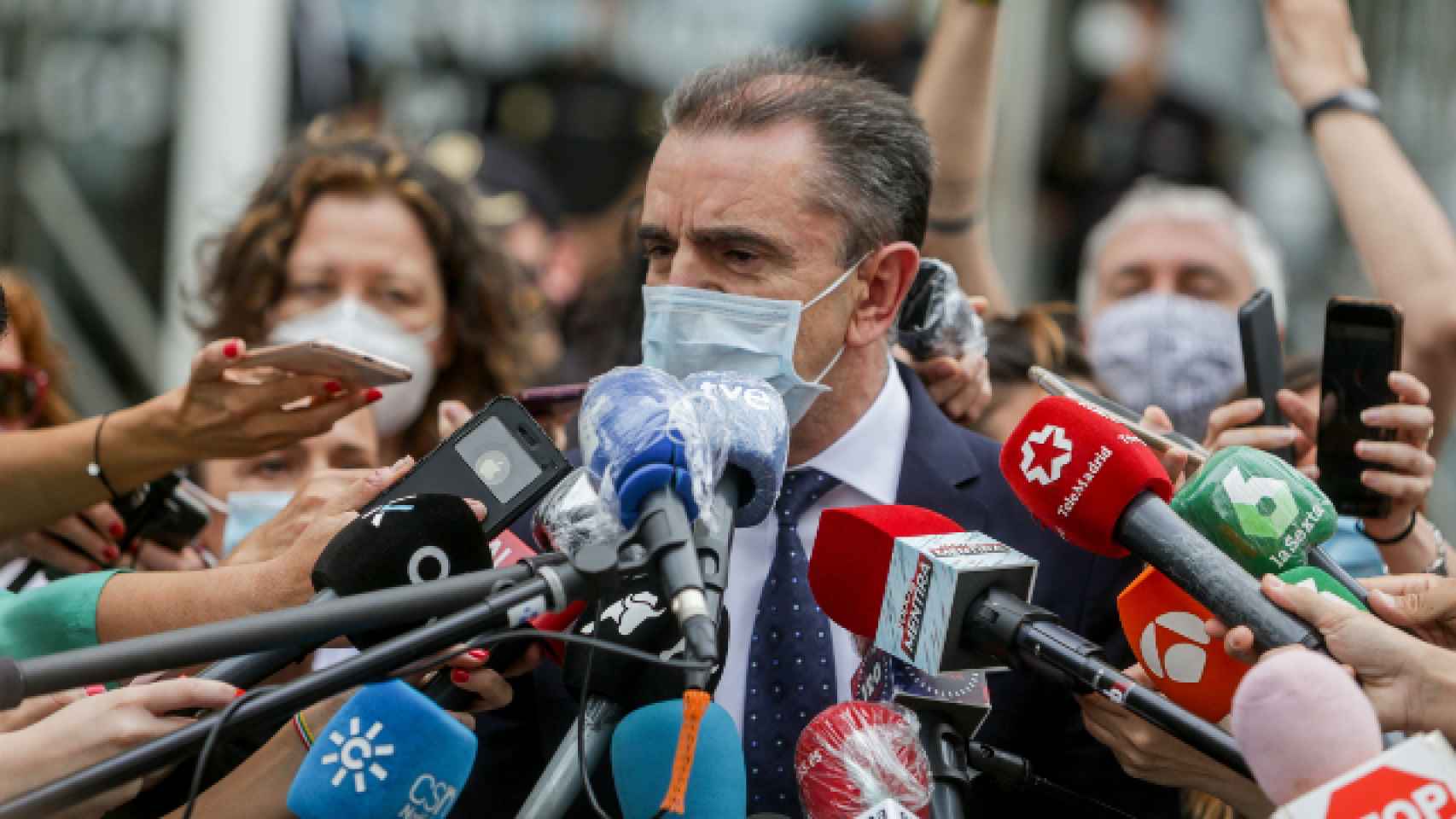José Manuel Franco atiende a los medios tras su declaración judicial.