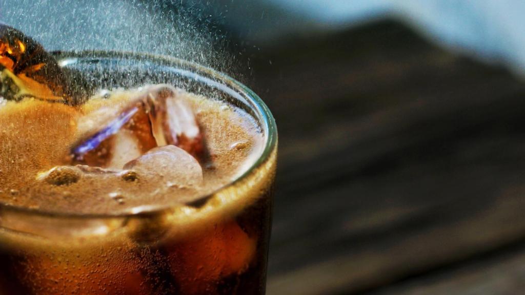 Usos prácticos de la coca-cola que harán tu vida más simple