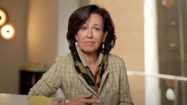 Ana Botín, presidenta del Banco Santander, durante su intervención en la cumbre de la CEOE.