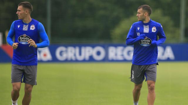 Hugo Vallejo y Aketxe durante un entrenamiento.