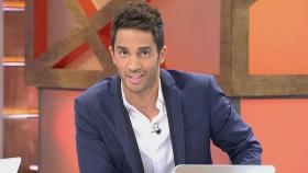 Santi Burgoa durante la emisión de un programa en Cuatro.