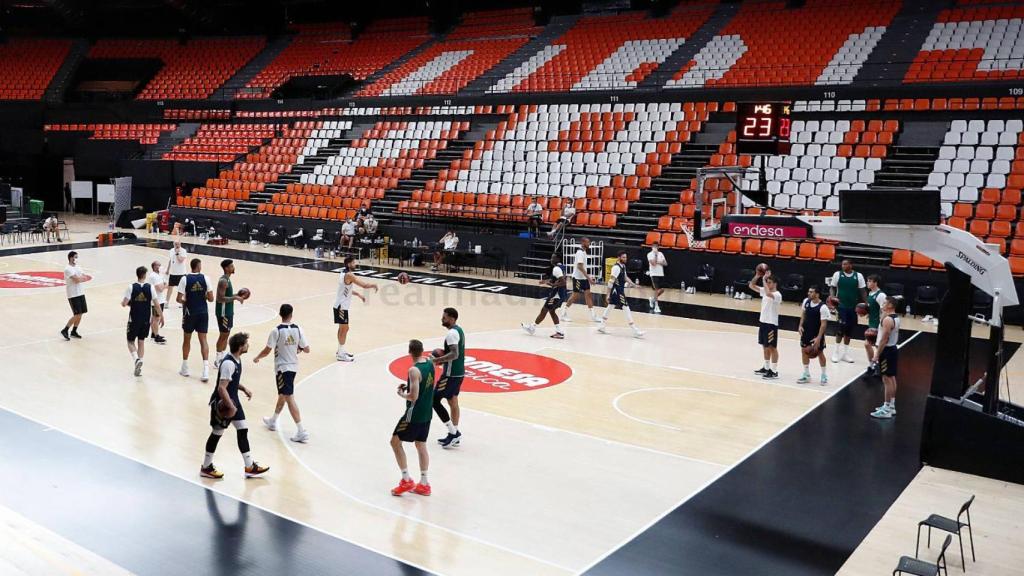 El Real Madrid de Baloncesto en un entrenamiento en la Fase Final de Valencia