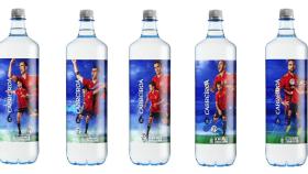 Las nuevas botellas con los jugadores de la Selección.