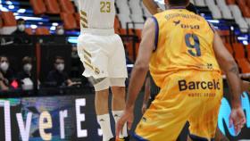 Sergio Llull, tirando durante el partido entre el Real Madrid y Gran Canaria