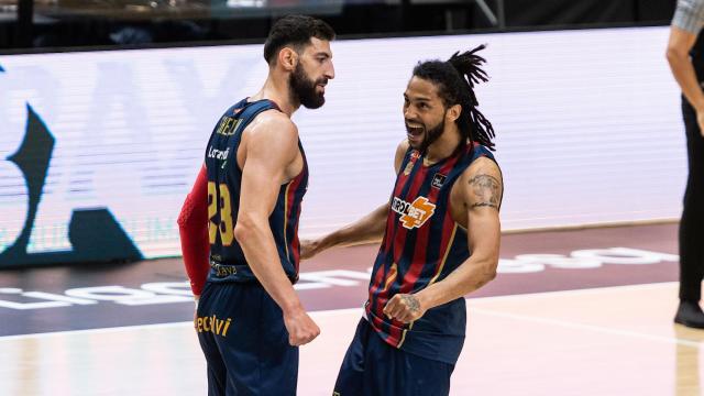 Toto Shengelia y Pierriá Henry durante el Baskonia - Iberostar Tenerife