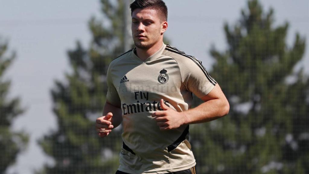 Jovic, en el entrenamiento del Real Madrid