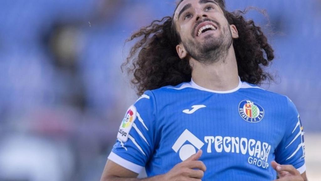 Marc Cucurella se lamenta por una ocasión en el Getafe - Eibar