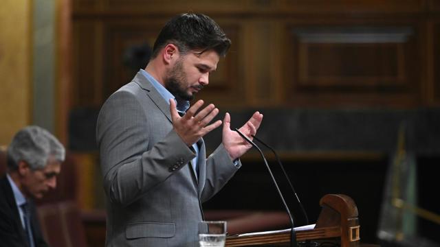 Gabriel Rufián, portavoz de ERC, en la tribuna del Congreso.