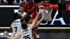 Jugada en defensa del MoraBanc Andorra ante el Casademont Zaragoza de la fase final de la ACB