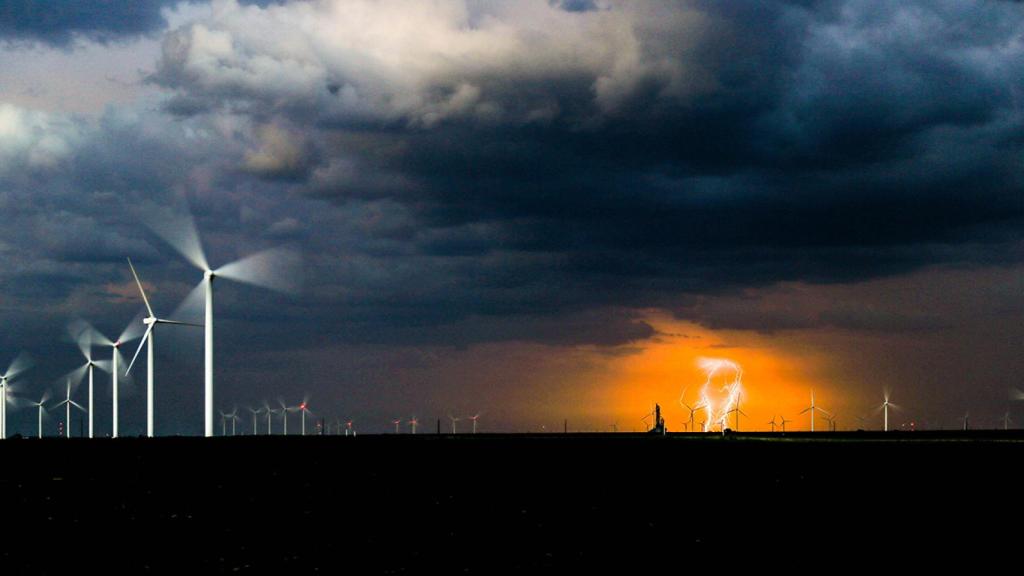 Tormenta en la energía