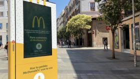 Mupi de voz de McDonald’s en Madrid.