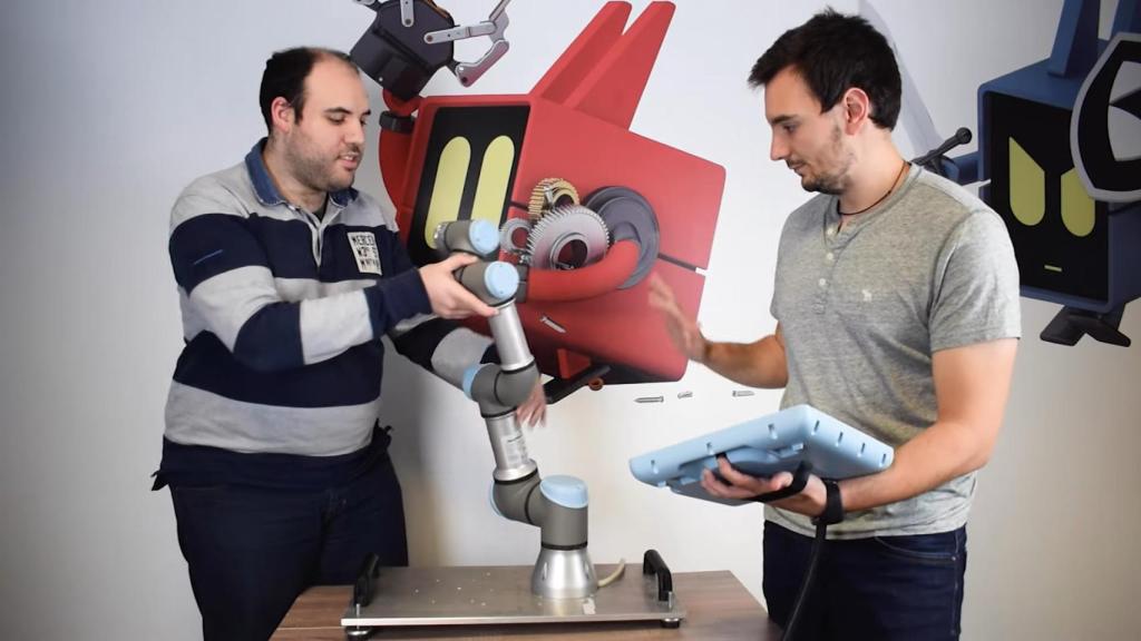 Técnicos de Alias Robotics