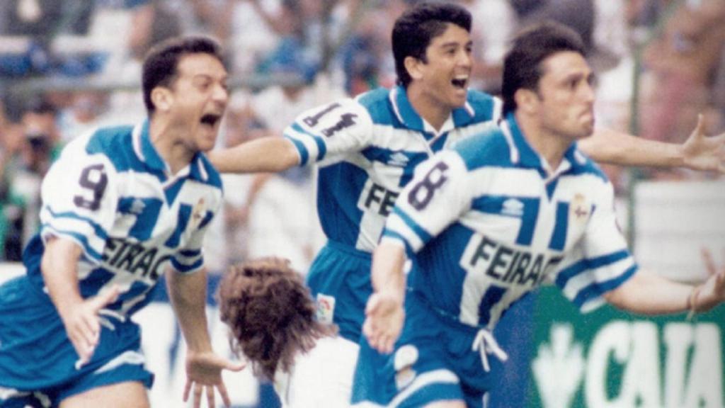 Alfredo celebra su gol en la final de Copa del 95.