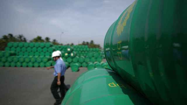 Almacén de productos de la petrolera BP en Vietnam.