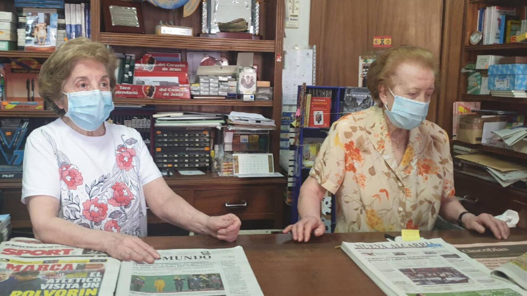 Las hermanas Blas de Mingo en la librería 'La Alcarreña'