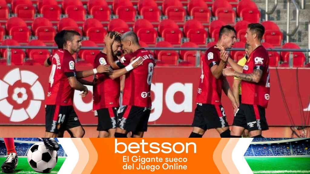 Los jugadores del Mallorca celebran un gol