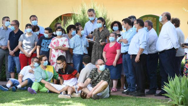 Los Reyes han visitado una granja escuela que es la sede de Aspadec