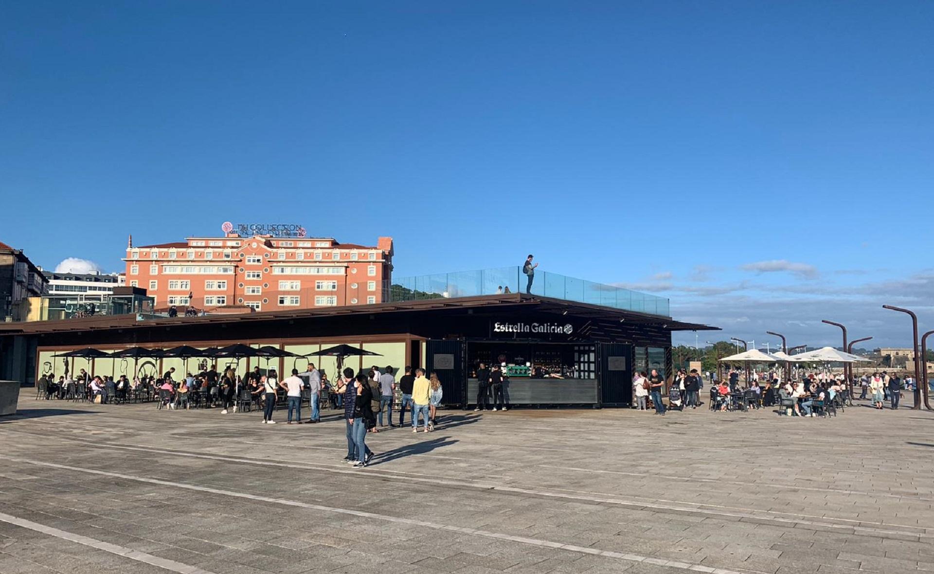 El SÓOU poco después de abrir su terraza