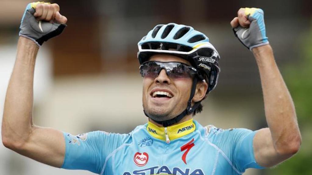 Mikel Landa en una etapa con el equipo Astana