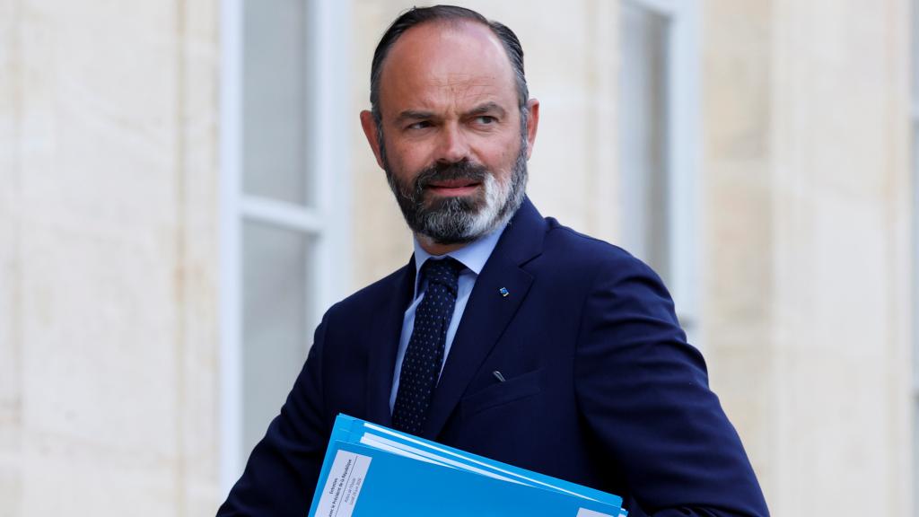 El primer ministro francés, Édouard Philippe, presenta su dimisión