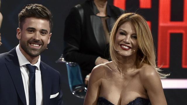 Ivonne Reyes junto a Sergio Ayala, su expareja, en el plató de 'Gran Hermano VIP'.