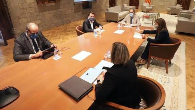 El presidente del Govern, Quim Torra, con el vicepresidente Pere Aragonès y otros consejeros