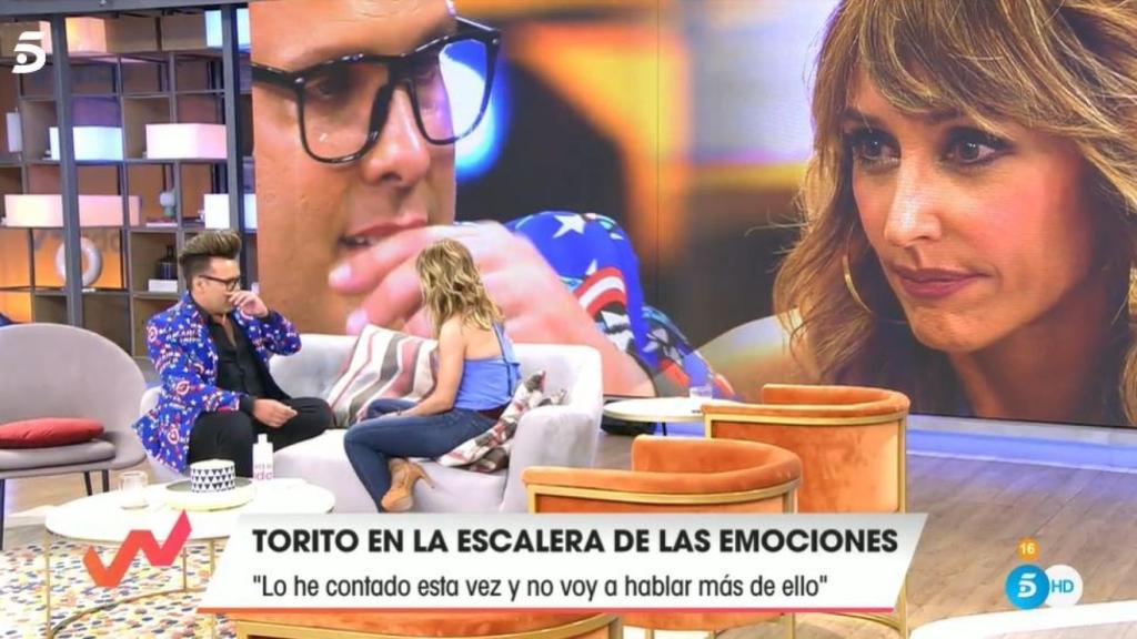 Torito llorando ante Emma García tras su confesión.