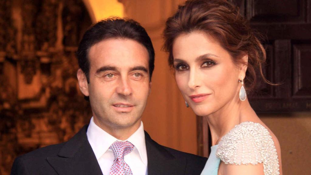 Enrique Ponce y Paloma Cuevas.