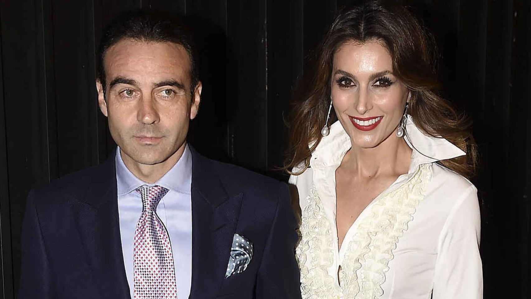 Enrique Ponce y Paloma Cuevas.