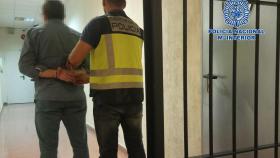 Detenido en A Coruña el líder de un grupo criminal que realizaba estafas inmobiliarias