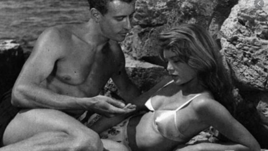 Brigitte Bardot en una escena de 'La chica del bikini'.