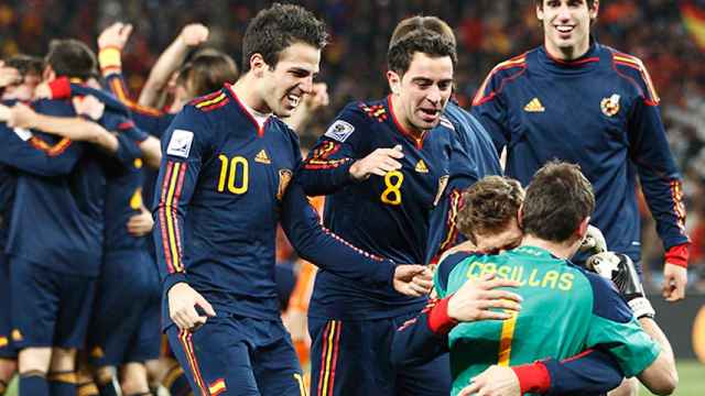 Celebración de la Selección Española con Iker Casillas, Fábregas, Xavi, Javi Martínez y Fernando Llorente