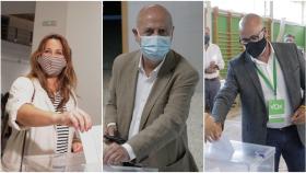 Beatriz Pino (Ciudadanos), Pancho Casal (Marea Galeguista) y Ricardo Morado (Vox), votando hoy