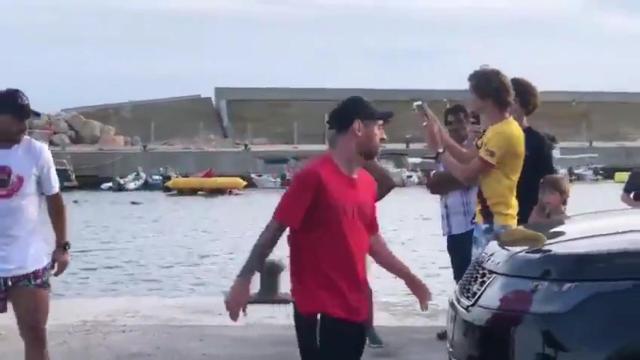 Luis Suárez y Leo Messi, pillados en Blanes