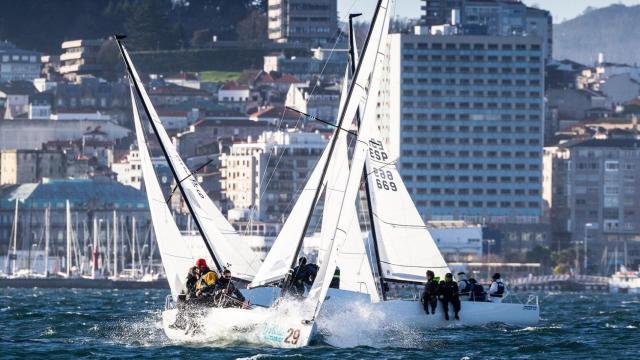 El balear Patakin se proclama vencedor de las Villalia Spring Series de J70 en Vigo