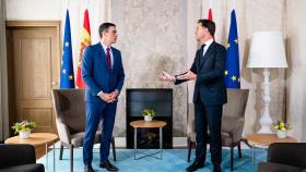 Pedro Sánchez y Mark Rutte, durante su reunión del lunes en La Haya