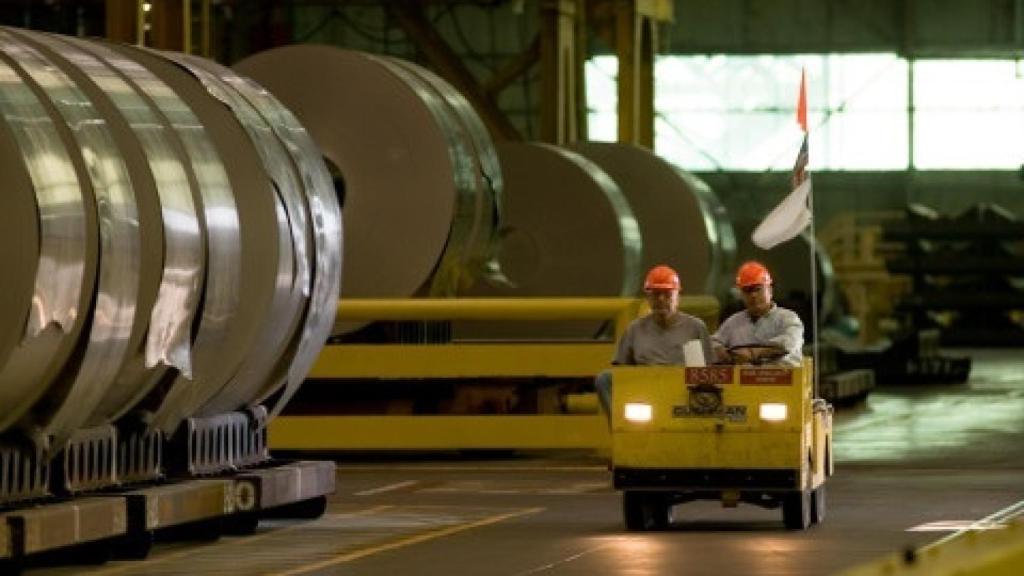 Alcoa reduce sus pérdidas un 51% en el segundo trimestre